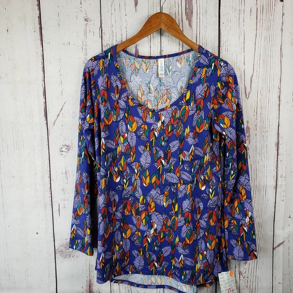 LuLaRoe Tops - LulaRoe Lynnae Top Womens Size Small Long Sleeve Floral Scoop Neck Blue NWT